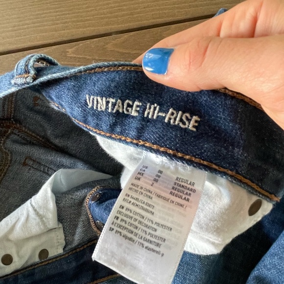 2 pairs of jeans (two American Eagle). - Picture 7 of 14